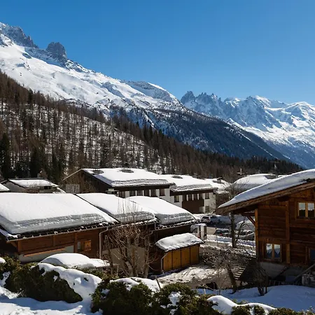 Becd4 Chalet-style With Parking For 8 - Happy